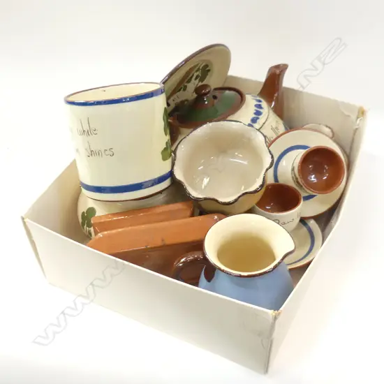 SM BOX ASST TORQUAY WARE MOTTO WARE ETC. INCL TEAPOT, SOME A/F 