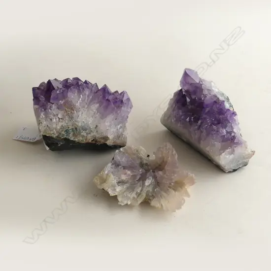 3 PURPLE AMETHYST GEODES H.110mm