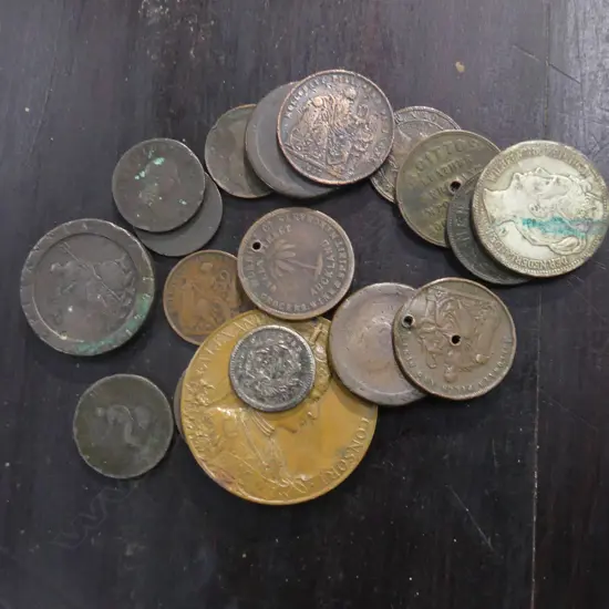 SM BAG ASST OLD COINS & TOKENS INC. NZ