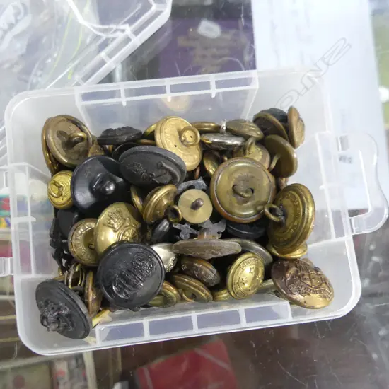 SM CONTAINER ASST OLD MILITARY BUTTONS ETC..