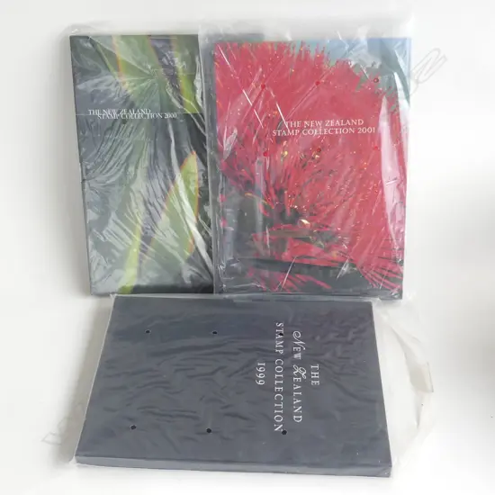 3 'THE NZ STAMP COLLECTION' BOXED SETS 1999.2000.2001