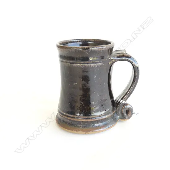 MIREK SMISEK BROWN GLAZE TANKARD H. 110MM
