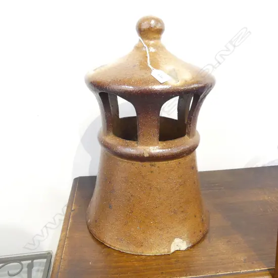19thC SALT GLAZED PAGODA FORM CHIMNEY POT