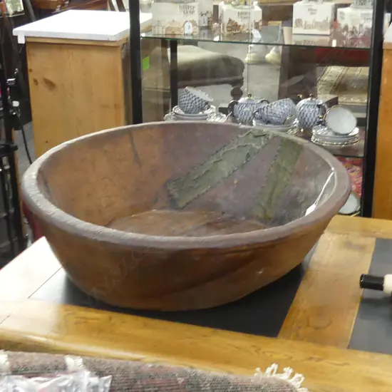 LARGE PRIMITIVE COUNTRY BOWL 650 x 610 x 200mm