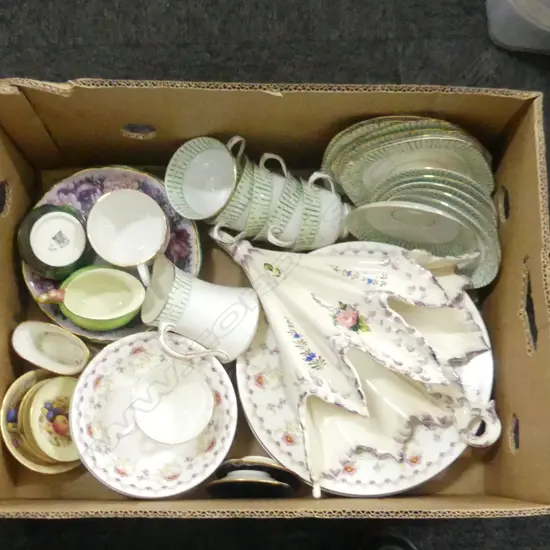 BOX LOT ASST. CHINA; 6 PARAGON 'ROSMUNDA' DINNER PLATES 265mm dia ETC