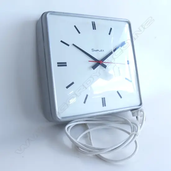 VINTAGE SIMPLEX SQUARE WALL CLOCK 320x320mm
