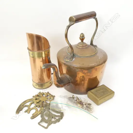 BOX OLD BRASS; KETTLE, JUG, 'SUNLIGHT SOAP' BAR, DECORATIVE BRASS HORSESHOE ETC..