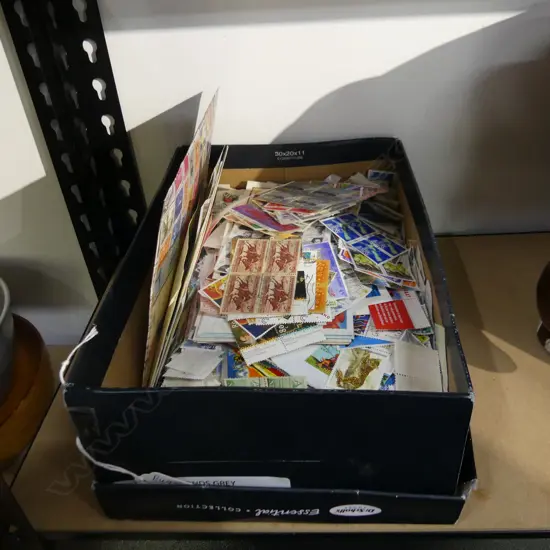 BOX ASST. WORLD STAMPS