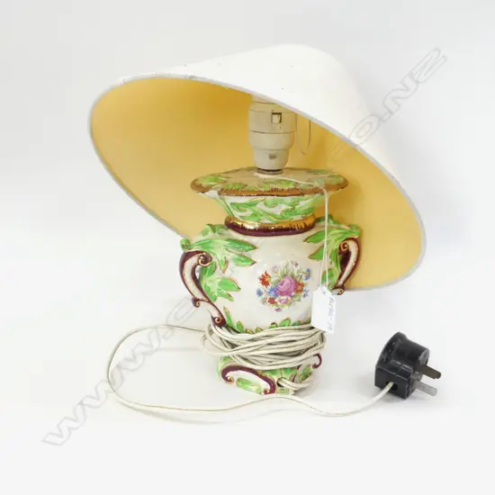 OLD CERAMIC TABLE LAMP & SHADE (CHIP TO TOP RIM) H. 290MM