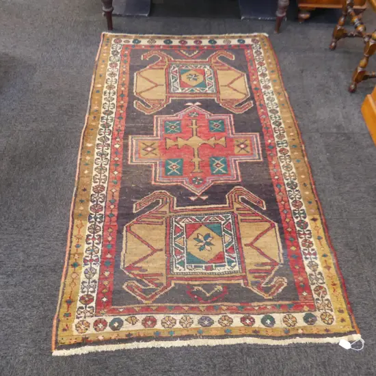 HAND KNOTTED PERSIAN RUG 1810 X 1060 MM