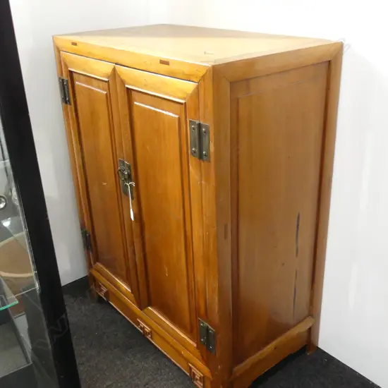 ORIENTAL CABINET 840x470x1085mm