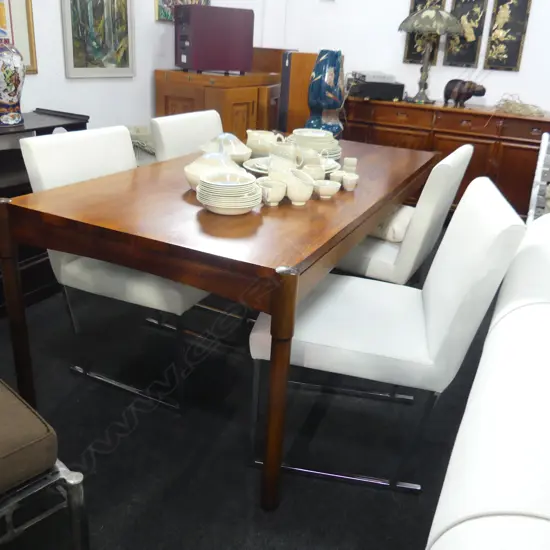 4 CONTEMPORARY WHITE VINYL DINING CHAIRS