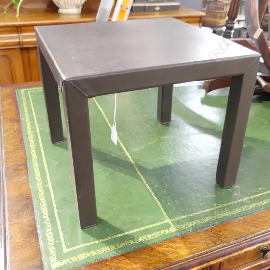 MINOTTI SMALL LEATHER TABLE