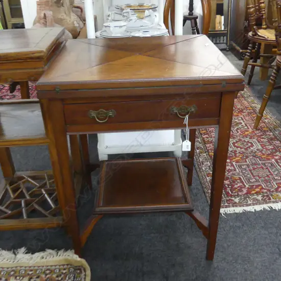 VICTORIAN ENVELOPE FOLDING CARD / GAMING TABLE 550MM 