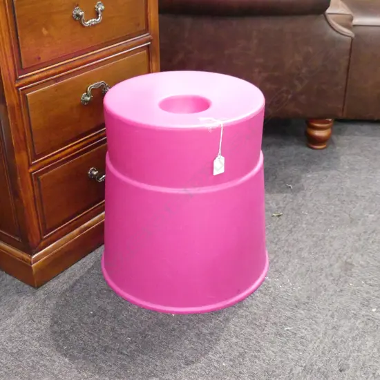 PINK PLASTIC STOOL H.405mm