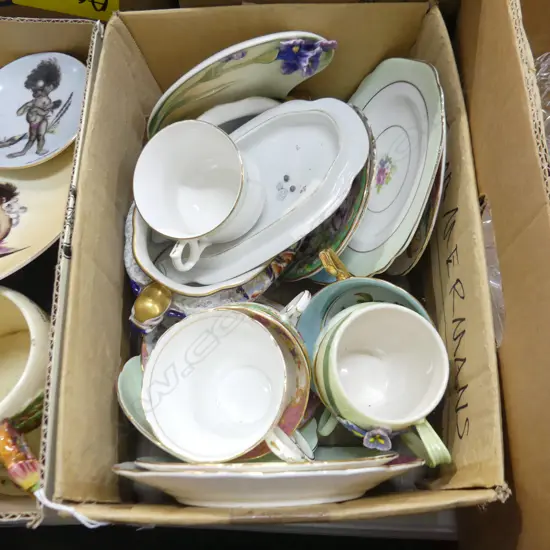 SML ROYAL WORCESTER TUREEN L.240mm + 3 TRIOS + 4 C/S