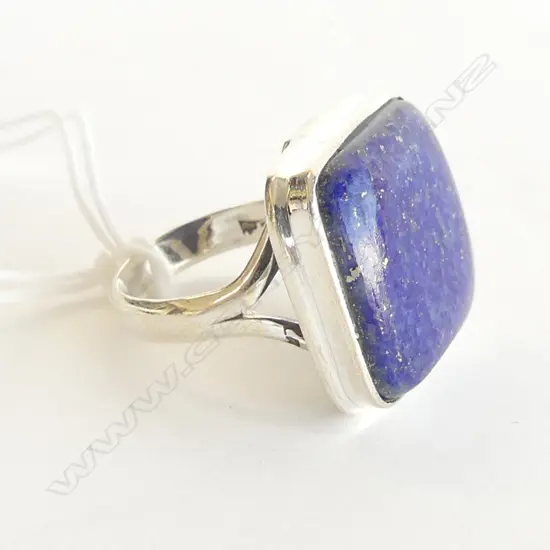 STG SILVER & LAPIS LAZULI SQUARE SHAPE RING  SIZE P