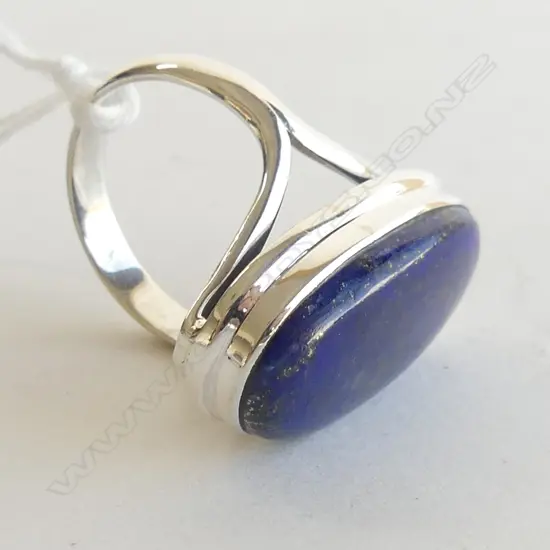 STG SILVER & LAPIS LAZULI OVAL SHAPE RING SIZE O