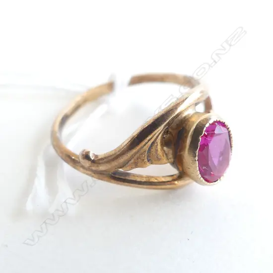 925 SILVER GOLD PLATED SYNTHETIC RED STONE RING