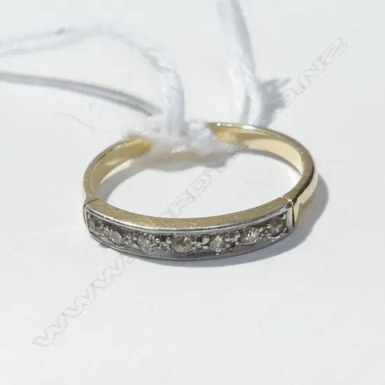 9CT GOLD & DIAMOND BAND 2.47GMS