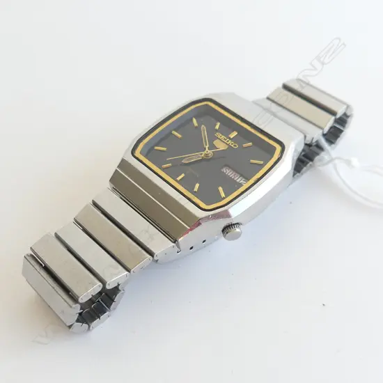 SEIKO '5' AUTOMATIC VINTAGE GENTS WRISTWATCH WORKING