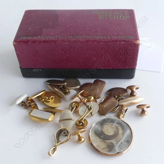 BOX OF R/G SHIRT STUDS/ CUFF LINKS 9CT DIAMOND PENDENT & 9CT MORNING PENDENT (NO GLASS) 2.7 GMS