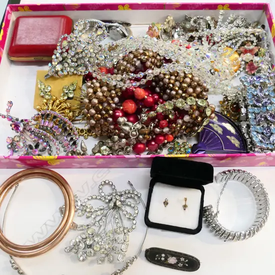 ASST. DIAMANTE COSTUME JEWELLERY; INCL. PR TINY DIAMOND STUDS, 2 SILVER GILT BANGLES  &14ct GOLD SYN PINK STONE (4.2GMS)