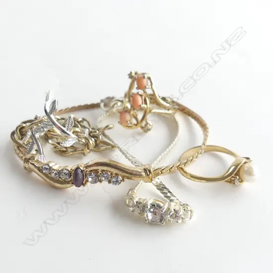 COSTUME JEWELLERY; 3 RINGS & 3 BRACELETS