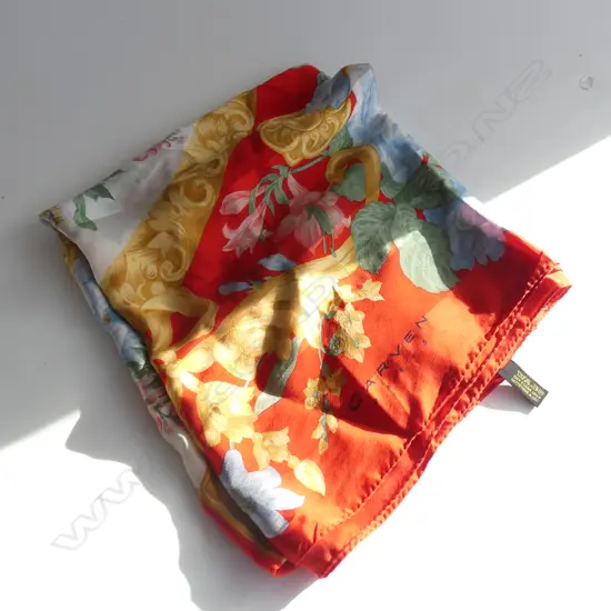 LARGE RED FLORAL VINTAGE CARVEN PURE SILK SCARF