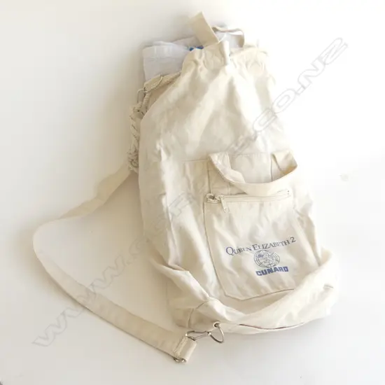 QUEEN ELIZEBETH 2 CUNARD LINE CANVAS BAG & POOL TOWEL L420MM