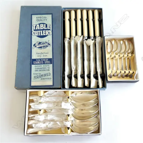 3 BOXES SILVER PLATED CUTLERY AS NEW: table knives + teaspoons + dessert spoons 