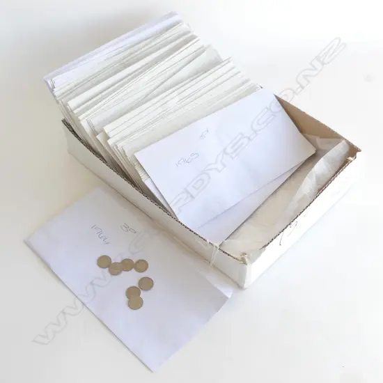 TRAY LOT ENVELOPES CONTAINIG NZ & FOREIGN COINS  VINTAGE ETC
