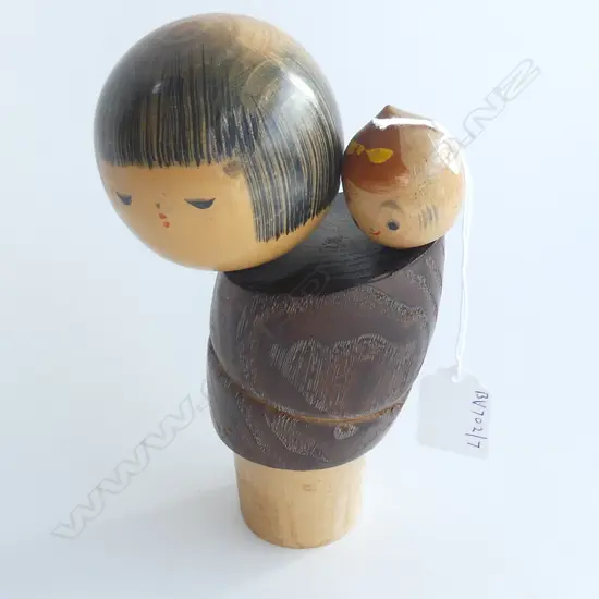MID CENTURY MOTHER & CHILD JAPPANESE WOODEN FIGURE H185MM