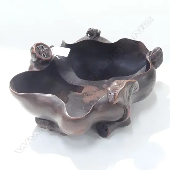CHINESE TERRACOTTA   LOTUS LGE DISH WITH FROG & FOLIAGE, L.310mm