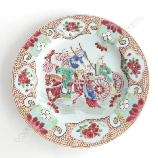 CHINESE PLATE w. 5 FIGURE SCENE & FAMILLE ROSE BORDER 230mm dia