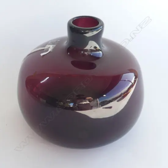 VINTAGE HAND BLOWN DEEP PURPLE GLASS VASE H160MM
