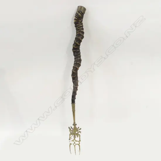 BRASS ROASTING FORK WITH HORN HANDLE L 600 MM