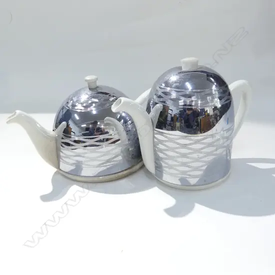 VINTAGE EVERHOT CERAMIC & CHROME PLATE TEAPOT & COFFEE POT 