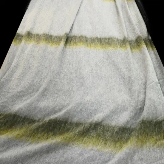 9M GREY MOHAIR FABRIC 1600mm wide