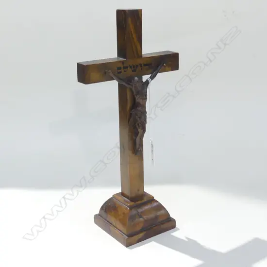 WOODEN CRUCIFIX, H. 300MM