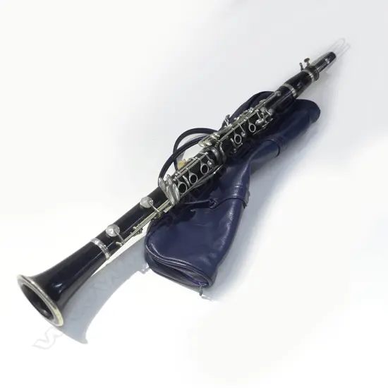 HELMUT SCHUSTER CLARINET, MILANO + CASE