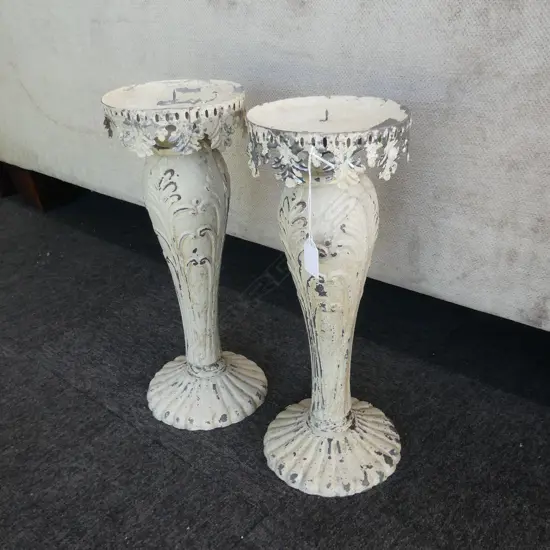 PAIR OF METAL CANDLE STANDS, H. 410mm