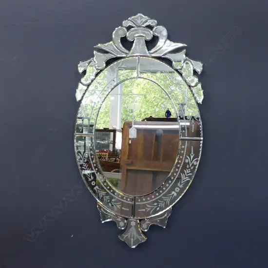 VENETIAN MIRROR 810x460mm