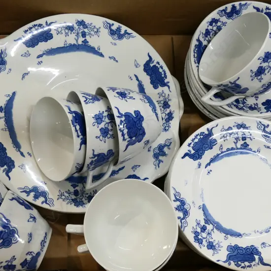 BOX LOT; LG WHITELEY 'HANKOW' BLUE & WHITE TEA SET 