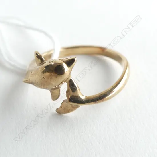 9CT DOLPHIN RING SIZE N  2.8 gms