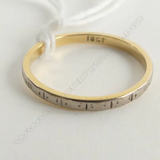 18CT YELLOW GOLD WEDDING BAND 1.98 GMS  SIZE P