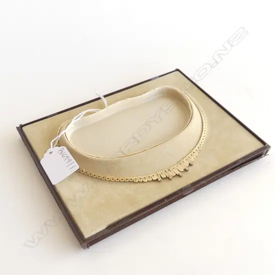 9CT GOLD & 5 DIAMOND NECKLACE 16.7 GRAMS 38CM L