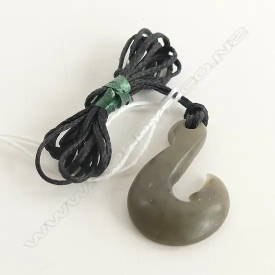 POUNAMU (GREENSTONE)SM  FISH HOOK  PENDANT (L 30mm ON BLACK WAXED ADJUSTABLE CORD