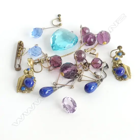 BAG ASST JEWELLERY INCL 375 GOLD & FACETED BEAD EARRINGS ETC..