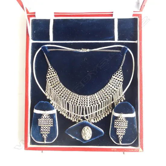 INDIAN SILVER SET; NECKLACE, PR EARRINGS, RING ALL CASED